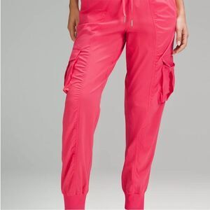 Lululemon Dance Studio Mid Rise Relaxed Fit Cargo Jogger M